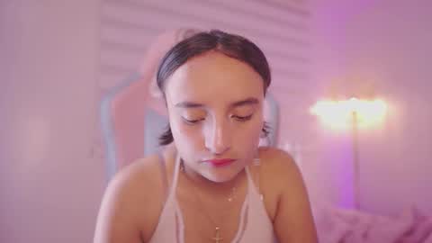 Snapshot of emily_jonexs_ chatting on 10, 2, 2026 mily online show from 10, 2, 2026