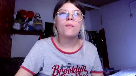 Snapshot of emily_katz chatting on 31, 1, 2025 Julieta online show from 31, 1, 2025