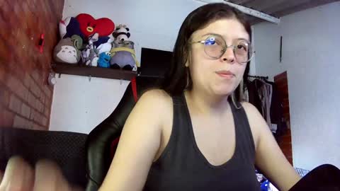 Snapshot of emily_katz chatting on 7, 2, 2025 Julieta online show from 7, 2, 2025