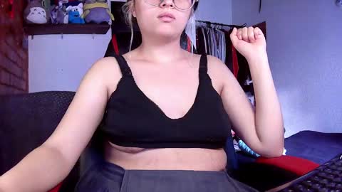 Snapshot of emily_katz chatting on 23, 2, 2025 Julieta online show from 23, 2, 2025