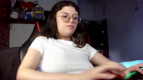 Snapshot of emily_katz chatting on 26, 2, 2025 Julieta online show from 26, 2, 2025