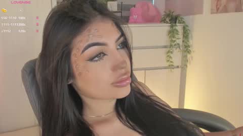 EmilyKenner  Independent model  online show from 31, 10, 2025