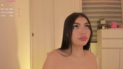 EmilyKenner  Independent model  online show from 14, 11, 2025