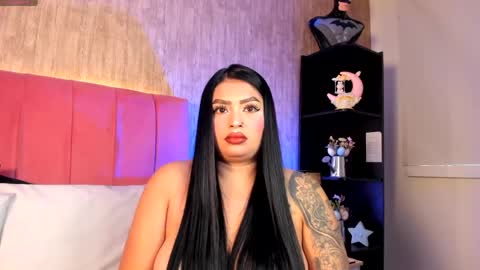 Snapshot of emily_klarence chatting on 7, 5, 2026 Emily online show from 7, 5, 2026