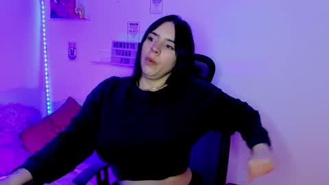 Emily Lindey online show from 26, 3, 2026