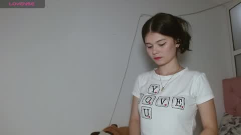 Snapshot of emily_littesweet chatting on 18, 4, 2026 Emily littesweets online show from 18, 4, 2026