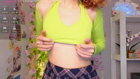 Snapshot of emily_lune chatting on 14, 3, 2026 Emily online show from 14, 3, 2026