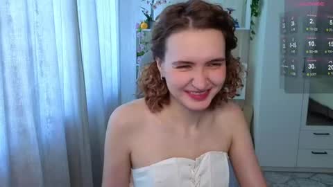 Snapshot of emily_lune chatting on 27, 6, 2026 Emily online show from 27, 6, 2026