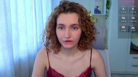 Snapshot of emily_lune chatting on 28, 6, 2026 Emily online show from 28, 6, 2026