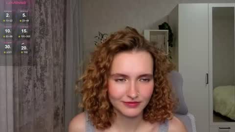 Snapshot of emily_lune chatting on 19, 7, 2026 Emily online show from 19, 7, 2026