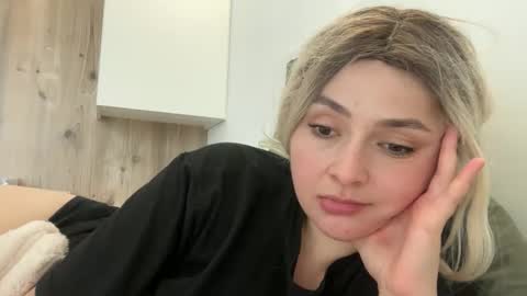 emily_morning_dew online show from 25, 10, 2025