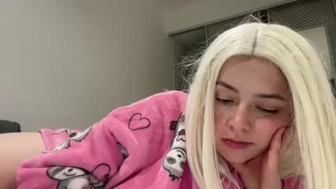 emily_morning_dew online show from 30, 11, 2025