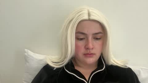 Snapshot of emily_morning_dew chatting on 3, 3, 2026 emily_morning_dew online show from 3, 3, 2026