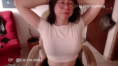 Snapshot of emily_pearl_ chatting on 3, 4, 2026 emily_pearl_ online show from 3, 4, 2026