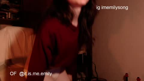 Snapshot of emily_pearl_ chatting on 13, 5, 2026 emily_pearl_ online show from 13, 5, 2026