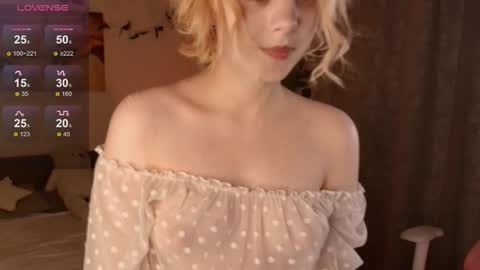 emily_relishh online show from 21, 11, 2025