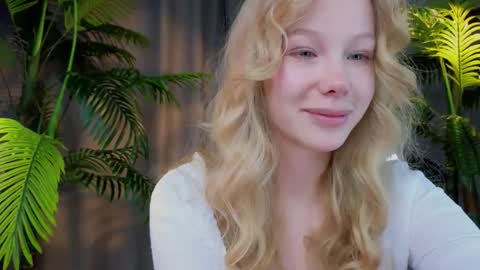 Snapshot of emily_shepard chatting on 3, 3, 2026 emily shepard online show from 3, 3, 2026