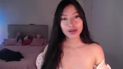 Snapshot of emily_swan_04 chatting on 8, 1, 2025 Emily Swan online show from 8, 1, 2025