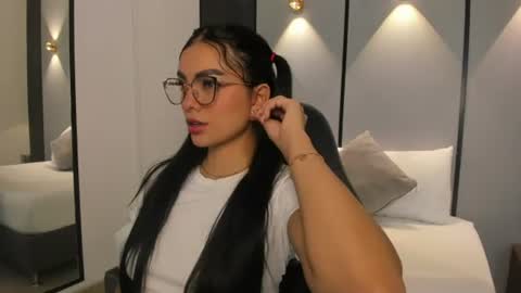 emily_tolson online show from 3, 7, 2026