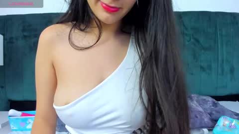 Emilyyy online show from 10, 2, 2025