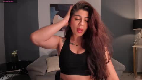 Emily Armstrong online show from 20, 1, 2025