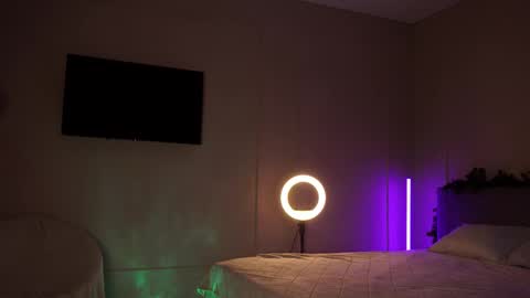 emilybatee online show from 21, 2, 2025