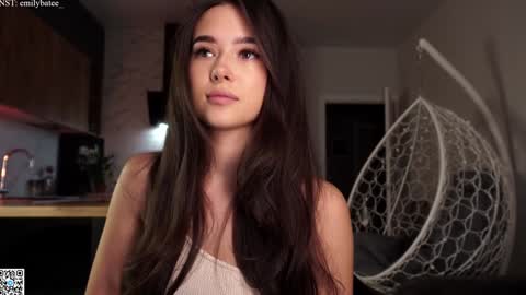 Snapshot of emilybatee chatting on 7, 3, 2026 emilybatee online show from 7, 3, 2026