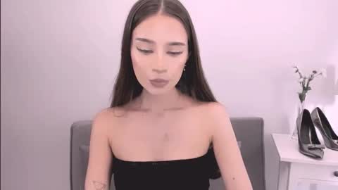 EmilyCharming online show from 24, 2, 2026