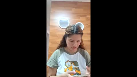 Snapshot of emilycmich chatting on 24, 4, 2026 EmilyCm online show from 24, 4, 2026