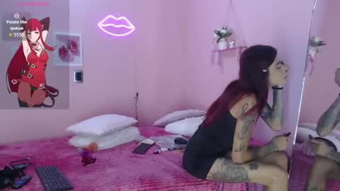 Snapshot of emilycollins__ chatting on 29, 4, 2026 Emily online show from 29, 4, 2026