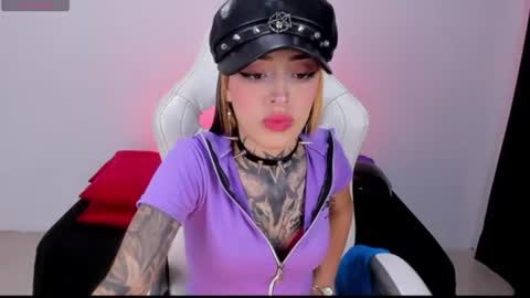 Snapshot of emilydaft chatting on 26, 6, 2026 fari online show from 26, 6, 2026