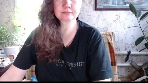 Snapshot of emilydoth chatting on 19, 4, 2026 EmilyDoth online show from 19, 4, 2026