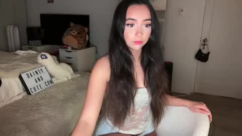 Snapshot of emilyfawn chatting on 6, 3, 2026 emilyfawn online show from 6, 3, 2026