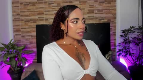 Snapshot of emilyfitness8 chatting on 26, 5, 2026 emily online show from 26, 5, 2026