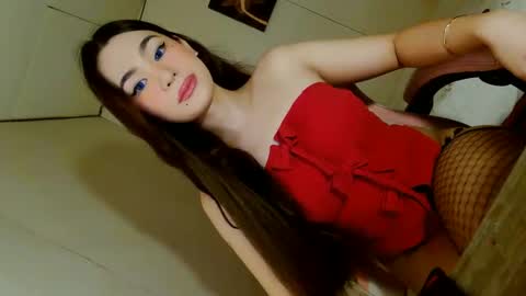 Snapshot of emilyfuckers chatting on 7, 1, 2026 ariane online show from 7, 1, 2026