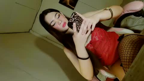 Snapshot of emilyfuckers chatting on 8, 4, 2026 ariane online show from 8, 4, 2026