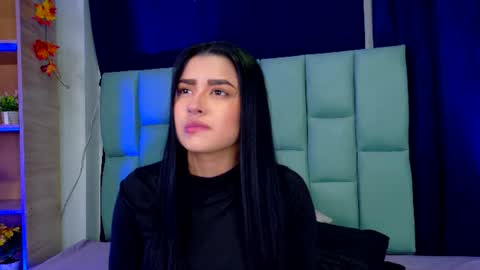 Snapshot of emilygh1_ chatting on 3, 7, 2026 Emily online show from 3, 7, 2026