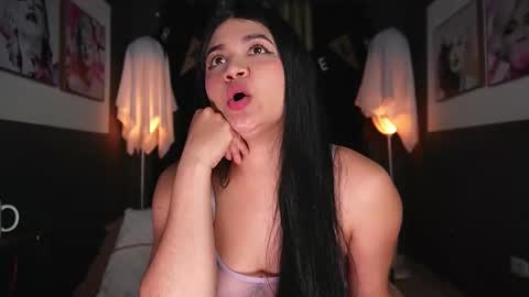 Emily Jhonson online show from 2, 11, 2025