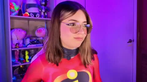 Snapshot of emilykarterr chatting on 15, 5, 2026 VALEEEN online show from 15, 5, 2026