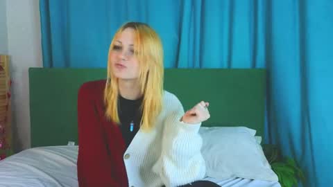 Snapshot of emilyrods chatting on 27, 4, 2026 emily online show from 27, 4, 2026