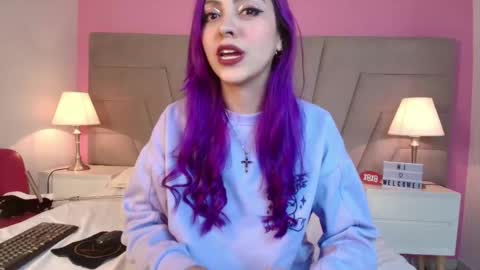 Snapshot of emilyroth chatting on 9, 3, 2026 emily online show from 9, 3, 2026