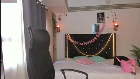 emilyrousex online show from 9, 3, 2025