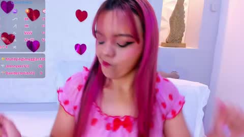 Snapshot of emilyrouss_ chatting on 20, 2, 2025 EMILY online show from 20, 2, 2025