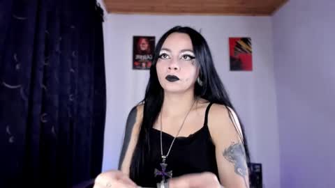  Emily Support me to have 100 likes plx online show from 1, 6, 2026