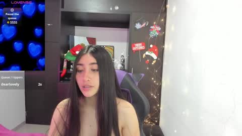 Snapshot of emilytafur chatting on 18, 12, 2024 Emy online show from 18, 12, 2024