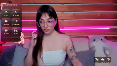 Snapshot of emilytylerr chatting on 25, 9, 2025 Emily online show from 25, 9, 2025