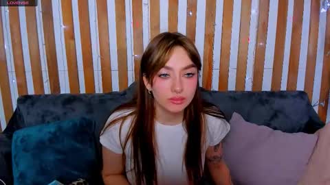 Snapshot of emilytylerr chatting on 2, 12, 2025 Emily online show from 2, 12, 2025