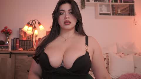 Snapshot of emilyxrose_ chatting on 1, 4, 2026 IG thickemmsss online show from 1, 4, 2026