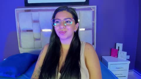 emilyy_cooperr online show from 19, 2, 2026