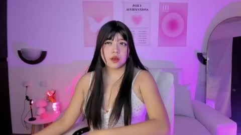 Snapshot of emilyycute_ chatting on 25, 4, 2026 Emily online show from 25, 4, 2026